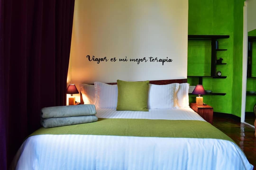 Tlaquepaque Pueblito Hotel ภายนอก รูปภาพ