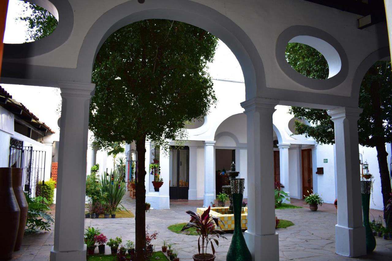 Tlaquepaque Pueblito Hotel ภายนอก รูปภาพ
