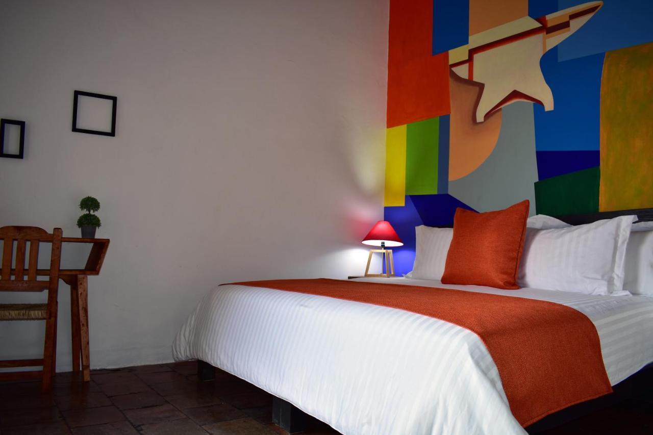 Tlaquepaque Pueblito Hotel ภายนอก รูปภาพ